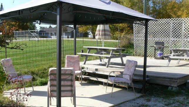 Springmount Motel Owen Sound Exterior photo